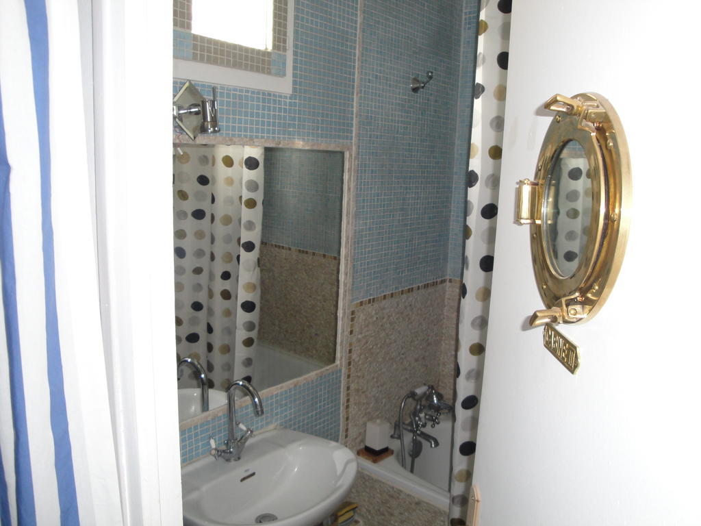 Almeria Garden Apartment Paris Oda fotoğraf