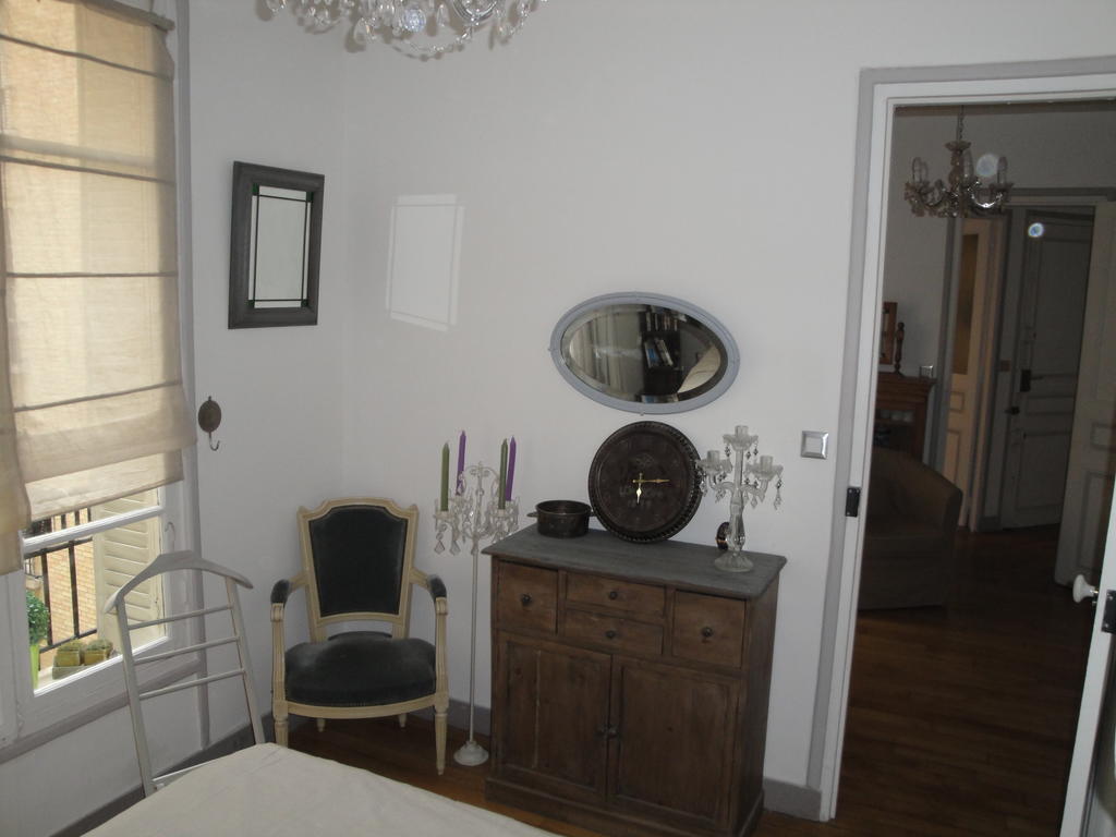Almeria Garden Apartment Paris Oda fotoğraf