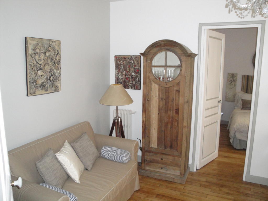 Almeria Garden Apartment Paris Oda fotoğraf